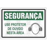 Use protetor de ouvido nesta área